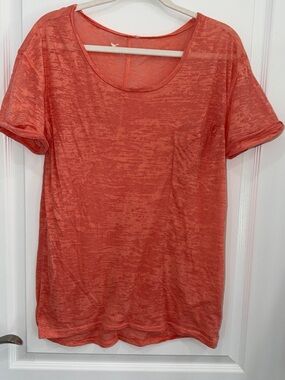 stem Coral scoop neck Short Sleeve pocket Tee size xsmall/small